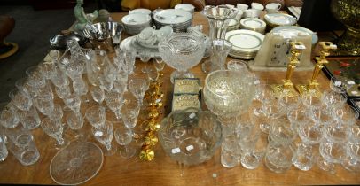 A SELECTION OF LEAD CRYSTAL TO INCLUDE; BOWLS, VASES, STEM WINE GLASSES, TUMBLERS ETC..