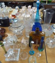 A QUANTITY OF CUT GLASS BOWLS, PLAIN GLASS VASES, ETC.