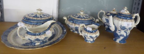 QUANTITY OF BOOTHS 'WILLOW PATTERN' TEA WARES TO INCLUDE; MEAT PLATE, TEA POT, COFFEE POT, TWO