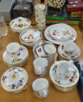 ROYAL WORCESTER 'EVESHAM' PATTERN OVEN TO TABLE WARES (APPROX 43 ITEMS)