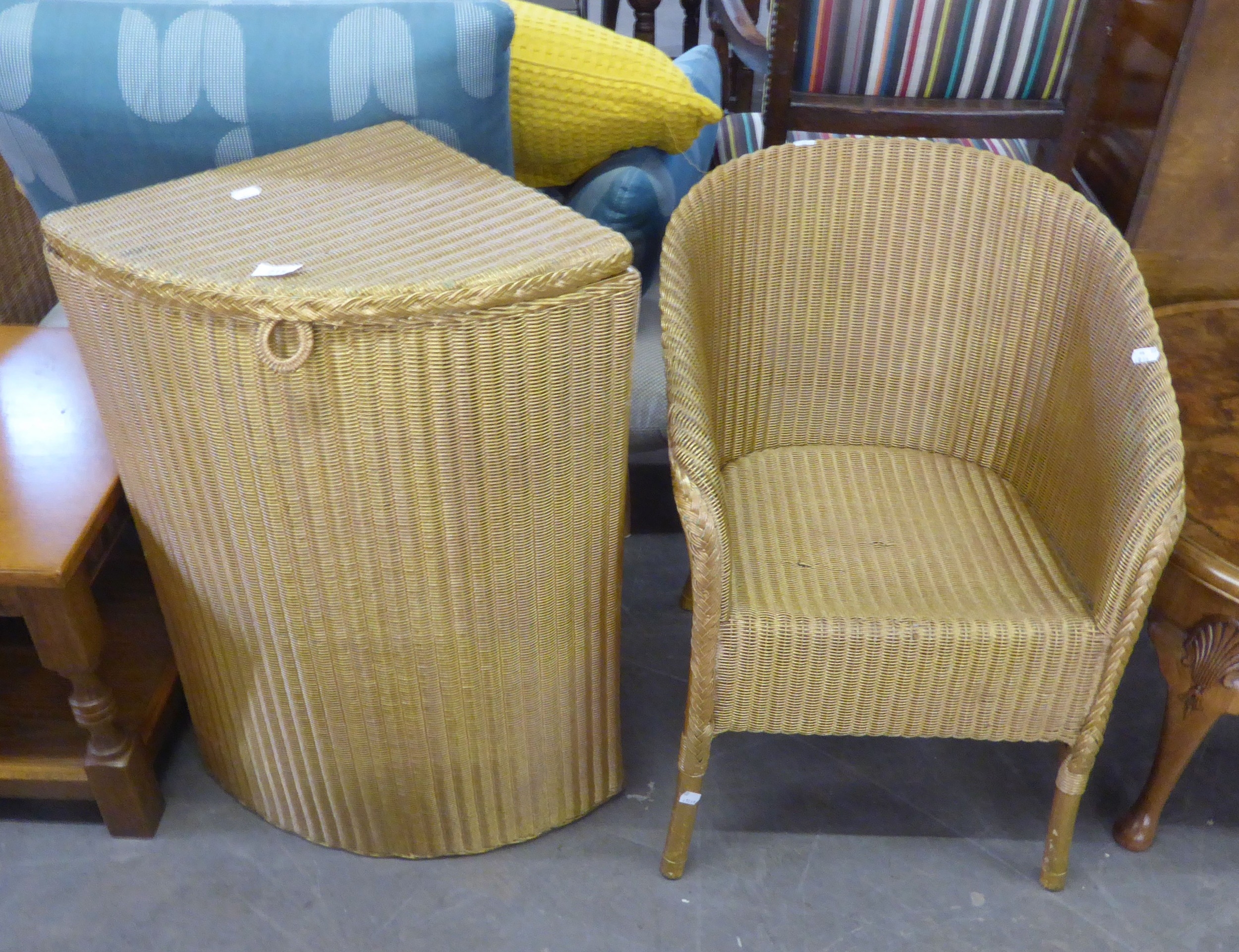 LLOYD LOOM CHAIR AND BEDDING BOX IN GOLD TONE (A.F.) (2)