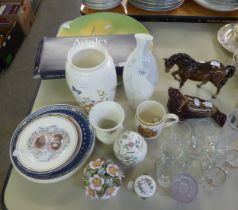 A BESWICK PRANCING MARE, AND A SELECTION OF AYNSLEY CHINA TO INCLUDE; A VASE, DISH AND COVER, OBLONG