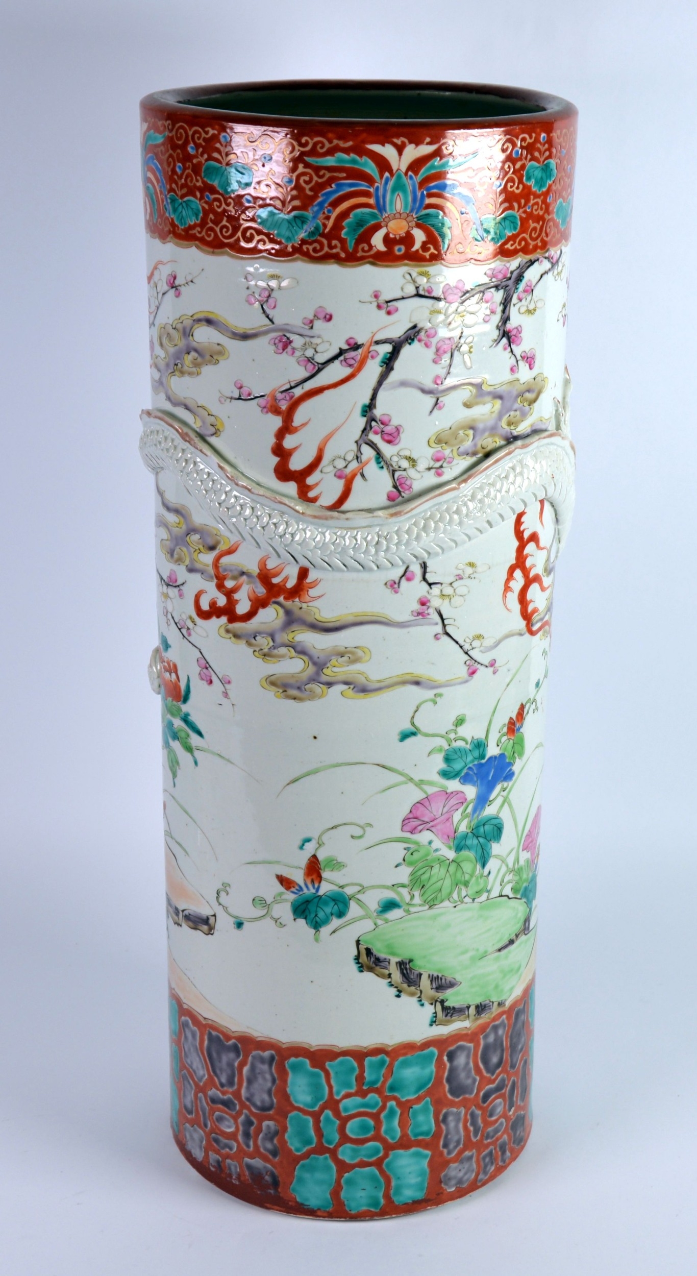 CHINESE PORCELAIN: Early 20th Century Chinese porcelain sleeve vase or stick stand, with applied - Image 2 of 3