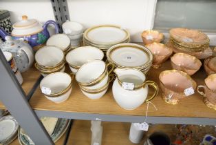 AN EDWARDIAN SAMPSON BRIDGEWOOD & SON, ANCHOR POTTERY 30 PIECE GILT KEY-FRET BORDERED PART TEA