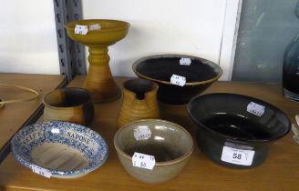 6 PIECES OF STUDIO POTTERY PLUS A MASONS BLUE AND WHITE SOAP DISH