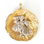 9ct GOLD AND WHITE GOLD BROOCH/PENDANT, in the form of a textured yellow gold flower head, with a