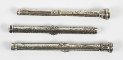 VICTORIAN ENGRAVED SILVER COMBINED PROPELLING PENCIL AND DIP PEN, hexagonally panelled and with