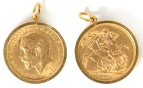 GEORGE V 1915 GOLD FULL SOVEREIGN (VF) in 9ct gold plain, loose mount as a pendant, 9.2gms gross