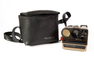 POLAROID ‘POLASONIC AUTOFOCUS 4000 LAND CAMERA, with manual and auto focus, in branded soft black