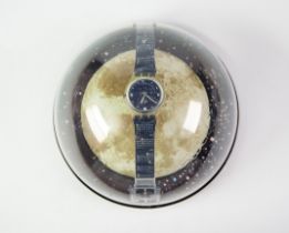 SWATCH ‘IT’S COMING’ LIMITED EDITION WRISTWATCH, GN712, (1999), in domed perspex case