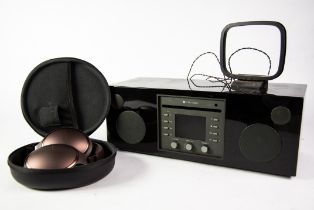 COMO AUDIO ‘MUSICA’ CD/ STREAMING AUDIO SYSTEM, lacks lead, together with a PAIR OF PANASONIC RP-