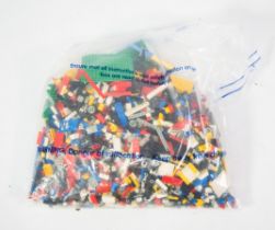 GOOD SELECTION OF LEGO BUILDING BLOCKS, etc., includes figures, trees, machine cogs, horse,