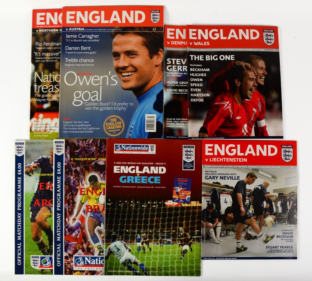 FOOTBALL PROGRAMMES-24 ENGLAND HOME PROGRAMMES, 14 PLAYED AT OLD TRAFFORD - v Spain, Greece; 1 - Bild 2 aus 3