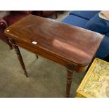 A GEORGE III MAHOGANY FOLD OVER TEA TABLE (LEAF DETACHED, A.F.)