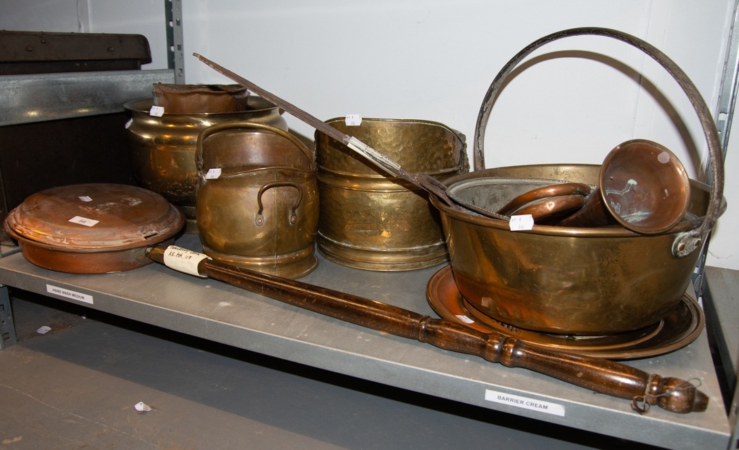 A COLLECTION OF COPPER PANS, SKILLETS, MEASURES, COAL BUCKET ETC.....