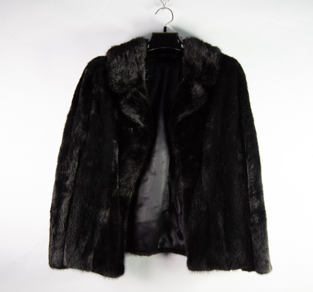 BLACK MINK JACKET with revered collar, hook fastening double-breasted, front slit pockets