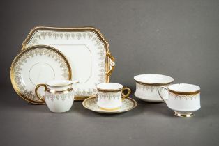 ROYAL STAFFORD BONE CHINA HERITAGE PATTERN TEA SERVICE for six persons, 21 pieces, with royal blue