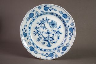 MODERN MEISSEN ONION PATTERN BLUE AND WHITE PORCELAIN CHARGER, 13” (33cm) diameter, impressed and