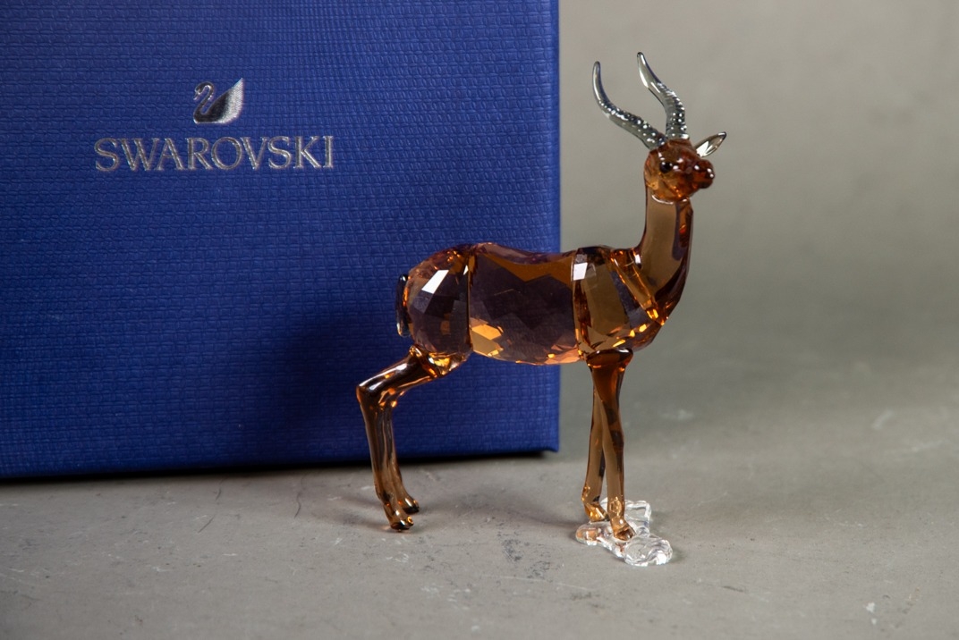 BOXED SVAROWSKI COLOURED AND CLEAR GLASS MODEL OF A GAZELLE, (5301551), with certificate, 4” (10. - Image 3 of 5