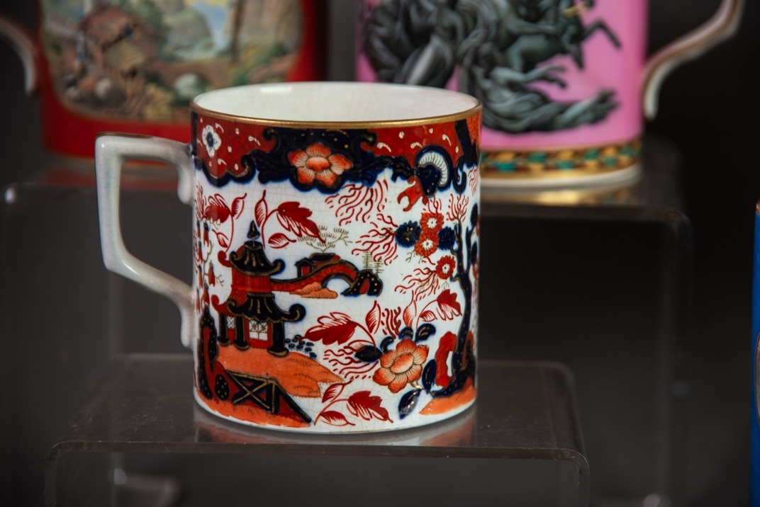 SIX NINETEENTH CENTURY PRATT & Co POTTERY MUGS, five printed with typical scenes on coloured ground, - Image 2 of 5