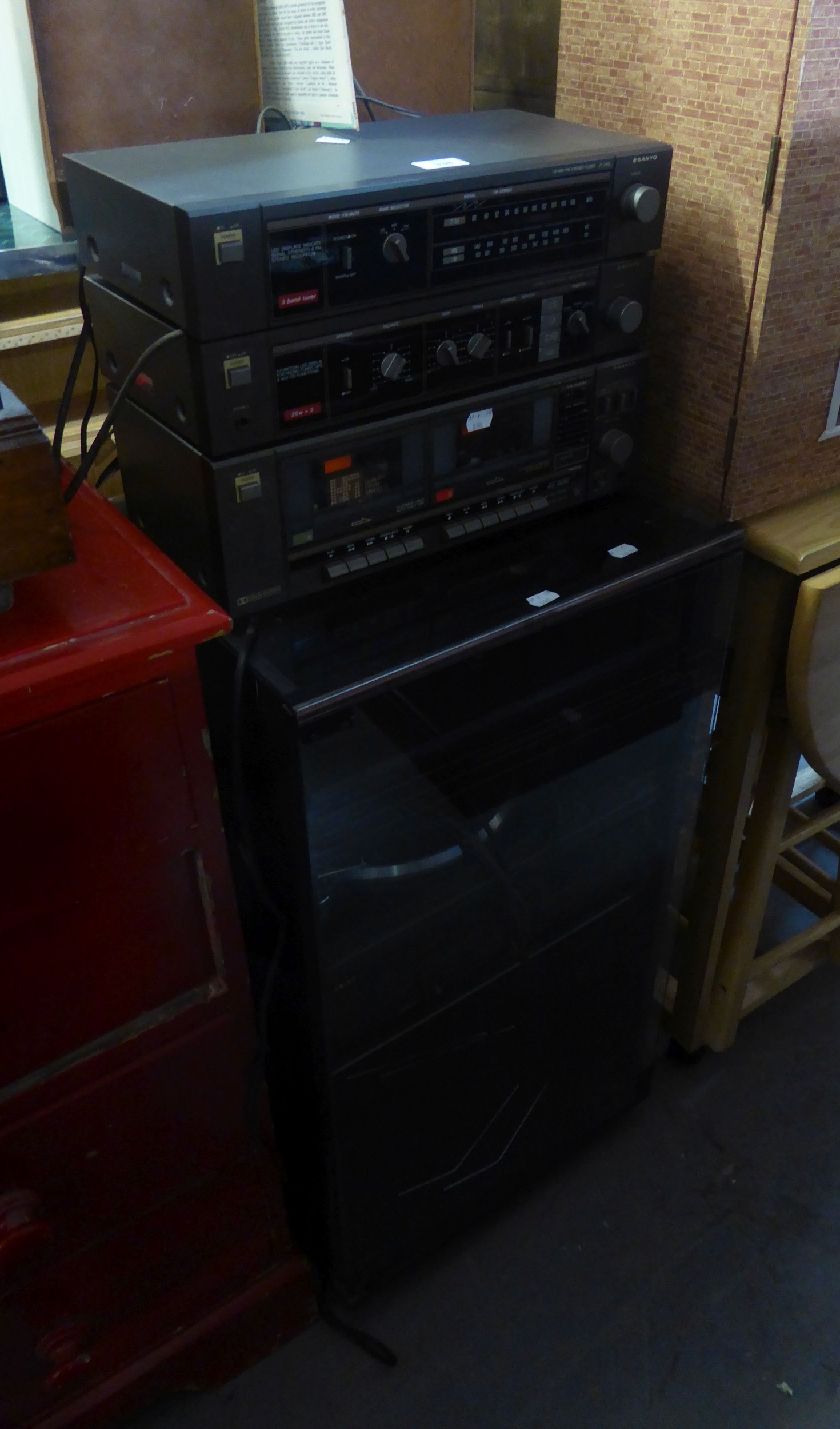 SANYO STACKING STEREO SYSTEM IN GLAZED STEREO CABINET AND A PAIR OF SPEAKERS AND AKAI CD PLAYER (2) - Image 2 of 3