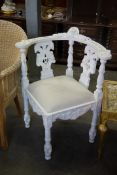 WHITE PAINTED CARVED CORNER CHAIR