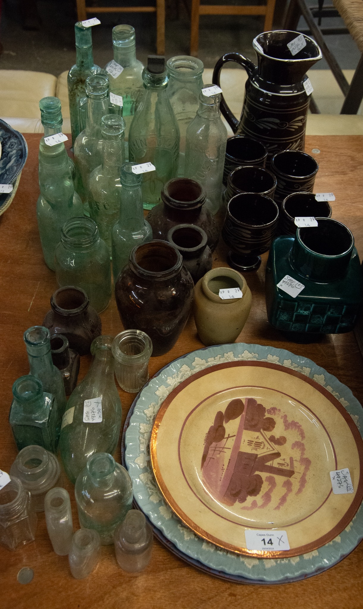 APPROX 26 CIRCA 1920's AND LATER GLASS BOTTLES INCLUDING: JOHN OGDEN, OLDHAM EXAMPLE, WITH