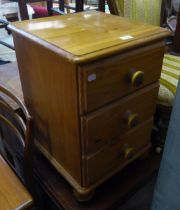 PINE SMALL BEDSIDE CHEST OF 3 DRAWERS
