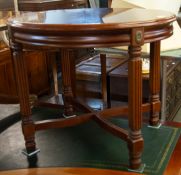 MAHOGANY OCCASIONAL TABLE WITH REEDED LEGS