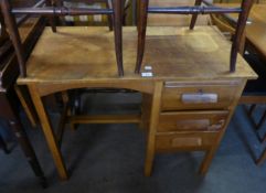 OAK DESK WITH SINGLE PEDESTAL OF 3 DRAWERS AND FALL END FLAP