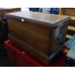 A LATE VICTORIAN MAHOGANY CHEST/BEDDING BOX WITH LIFT-UP TOP, METAL END CARRYING HANDLES