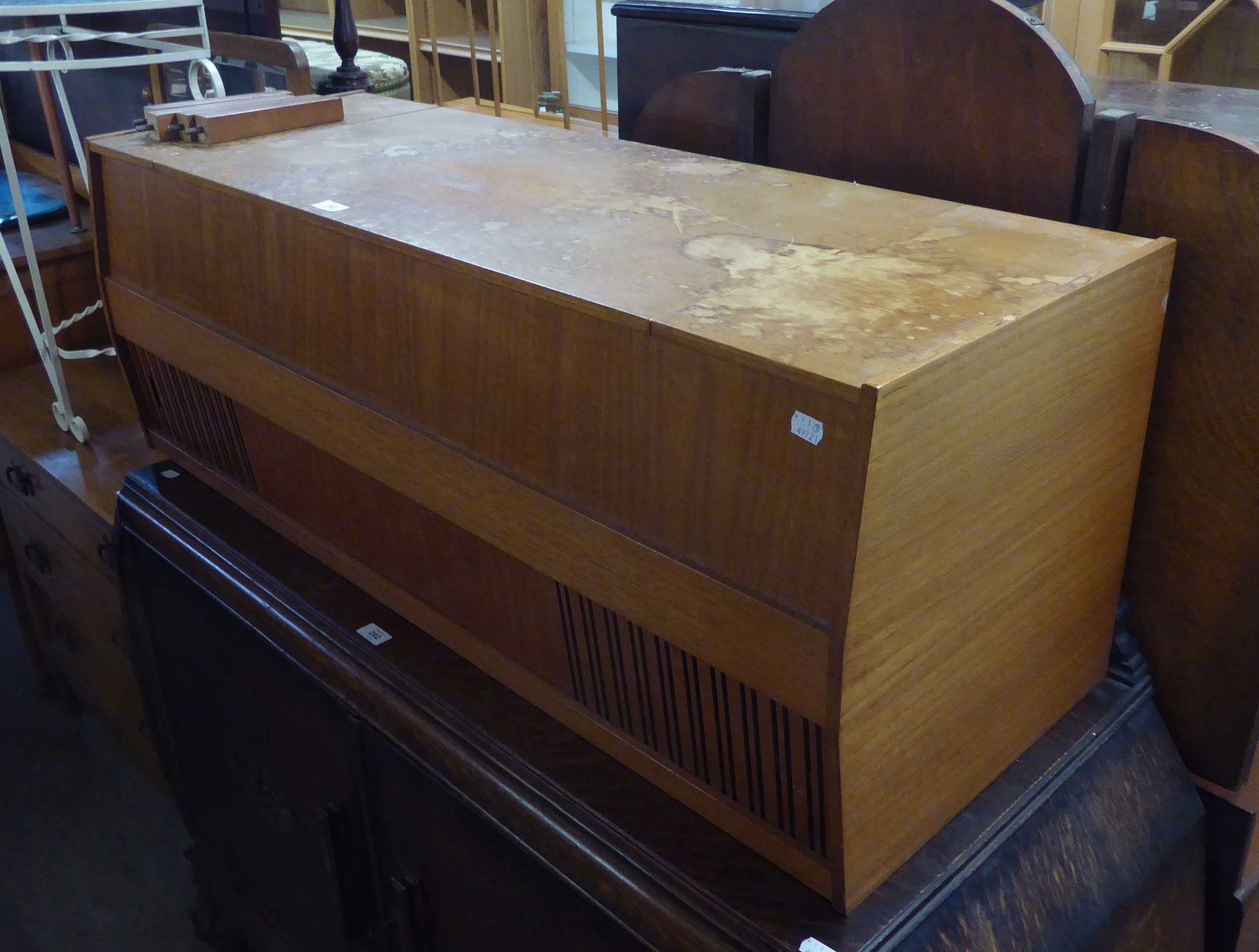 WYE TEAK 1960'S STEREO RADIOGRAM, BACK LEG (A.F.)