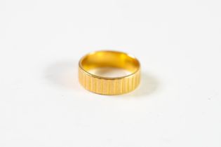 22ct GOLD FLUTED WEDDING RING, 5.2gms, ring size L/M