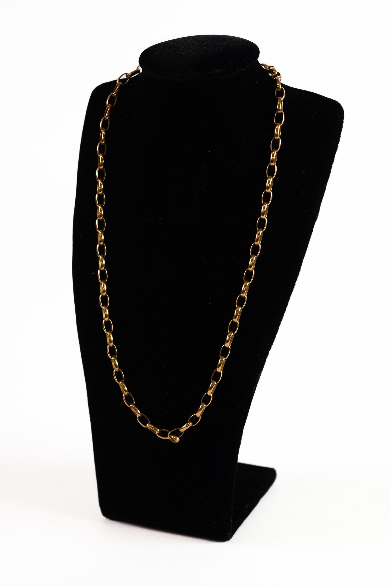 9ct GOLD CHAIN NECKLACE with ring clasp, 17 3/4in (45cm) long, 5.9gms