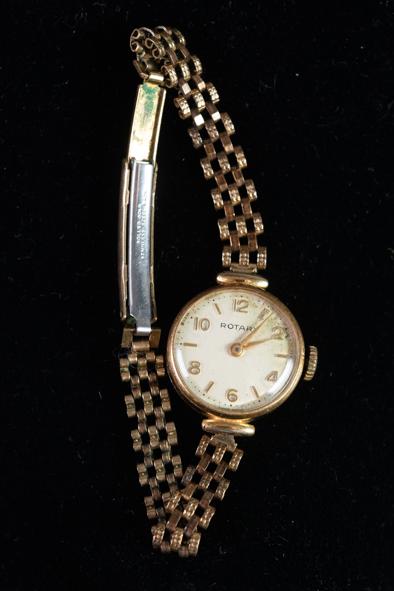 LADY'S ROTARY GOLD-PLATED WRIST WATCH with mechanical movement, circular arabic dial, gold-plated