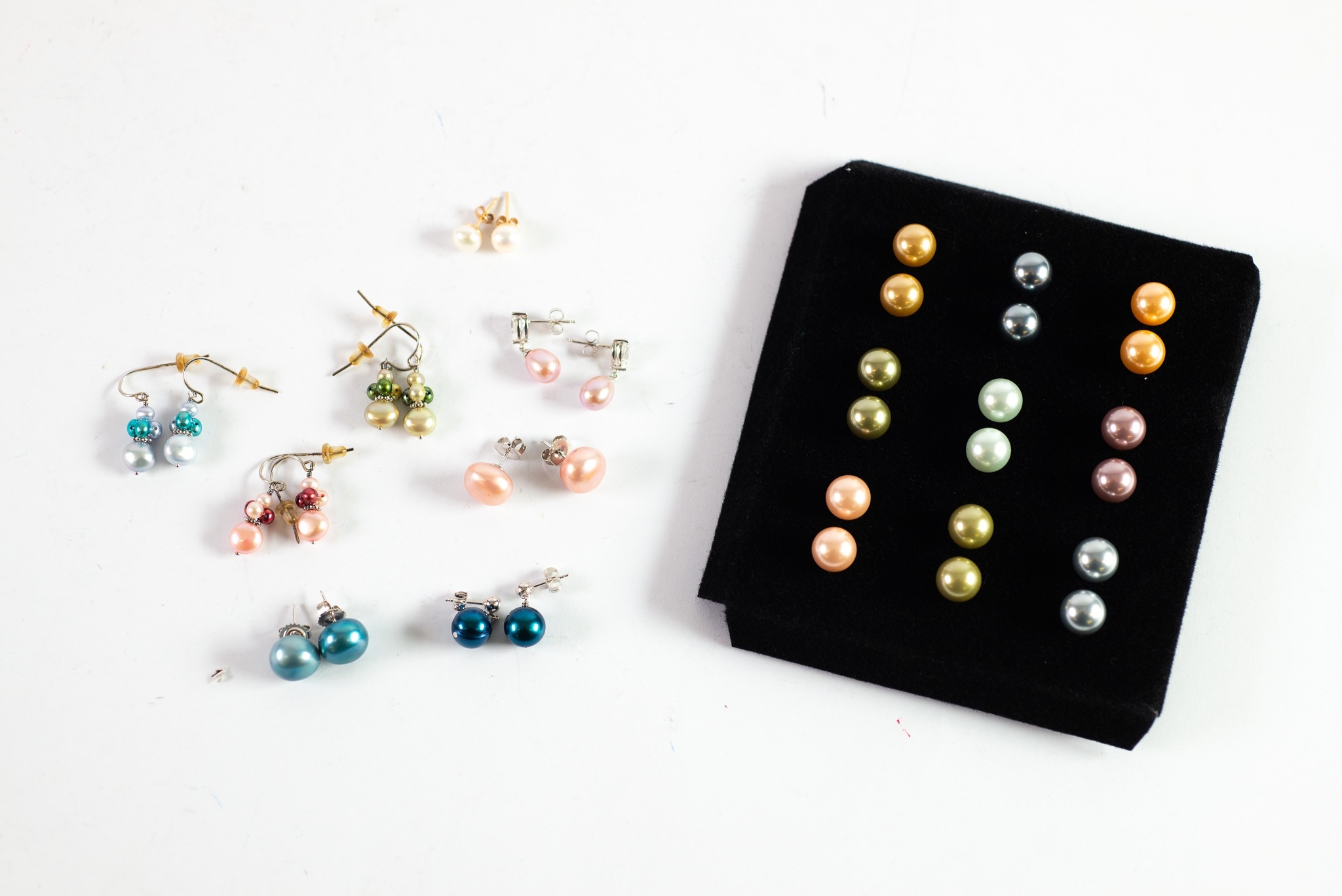 9ct GOLD WHITE PEARL STUD EARRINGS; 4 PAIRS OF SILVER AND PEARL EARRINGS and 12 PAIRS OF COSTUME