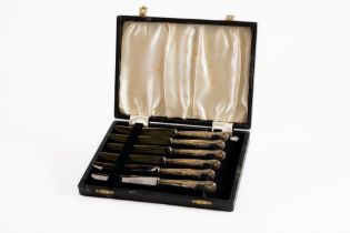 CASED SET OF SIX AFTERNOON TEA KNIVES WITH FILLED SILVER KINGS PATTERN HANDLES