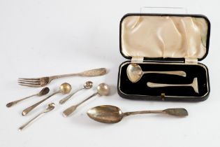 GEORGE V CASED SILVER CHILD’S PUSHER AND SPOON SET BY SIR JOHN BENNETT Ltd, crested, London 1933,