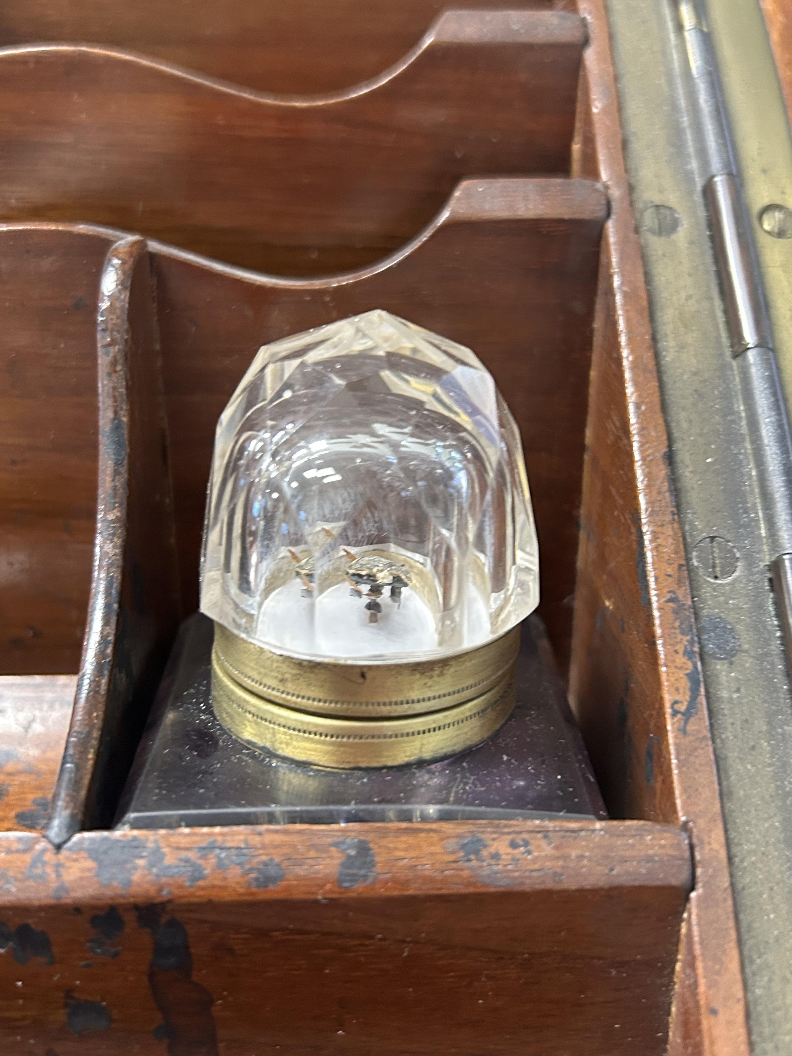 A Victorian walnut and figured walnut stationery cabinet - Image 13 of 16