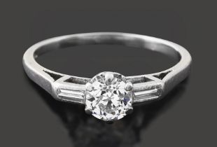 A diamond single stone ring