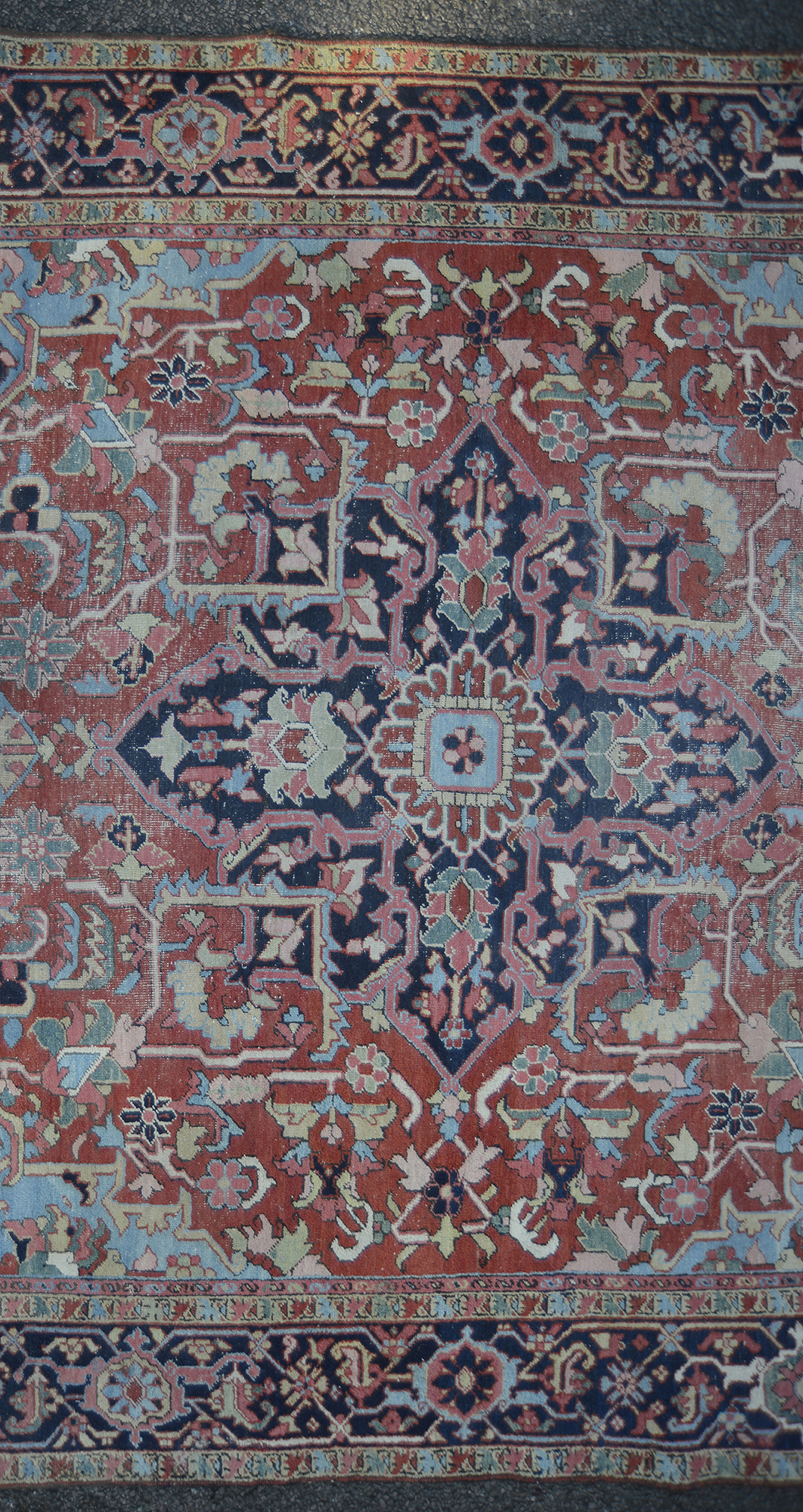 A large Heriz carpet, North West Persia, c.1910 - Image 4 of 7