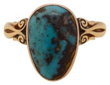 An Edwardian 18ct gold turquoise ring