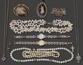 A collection of costume jewellery