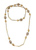 A 14ct gold stylish two tone necklace