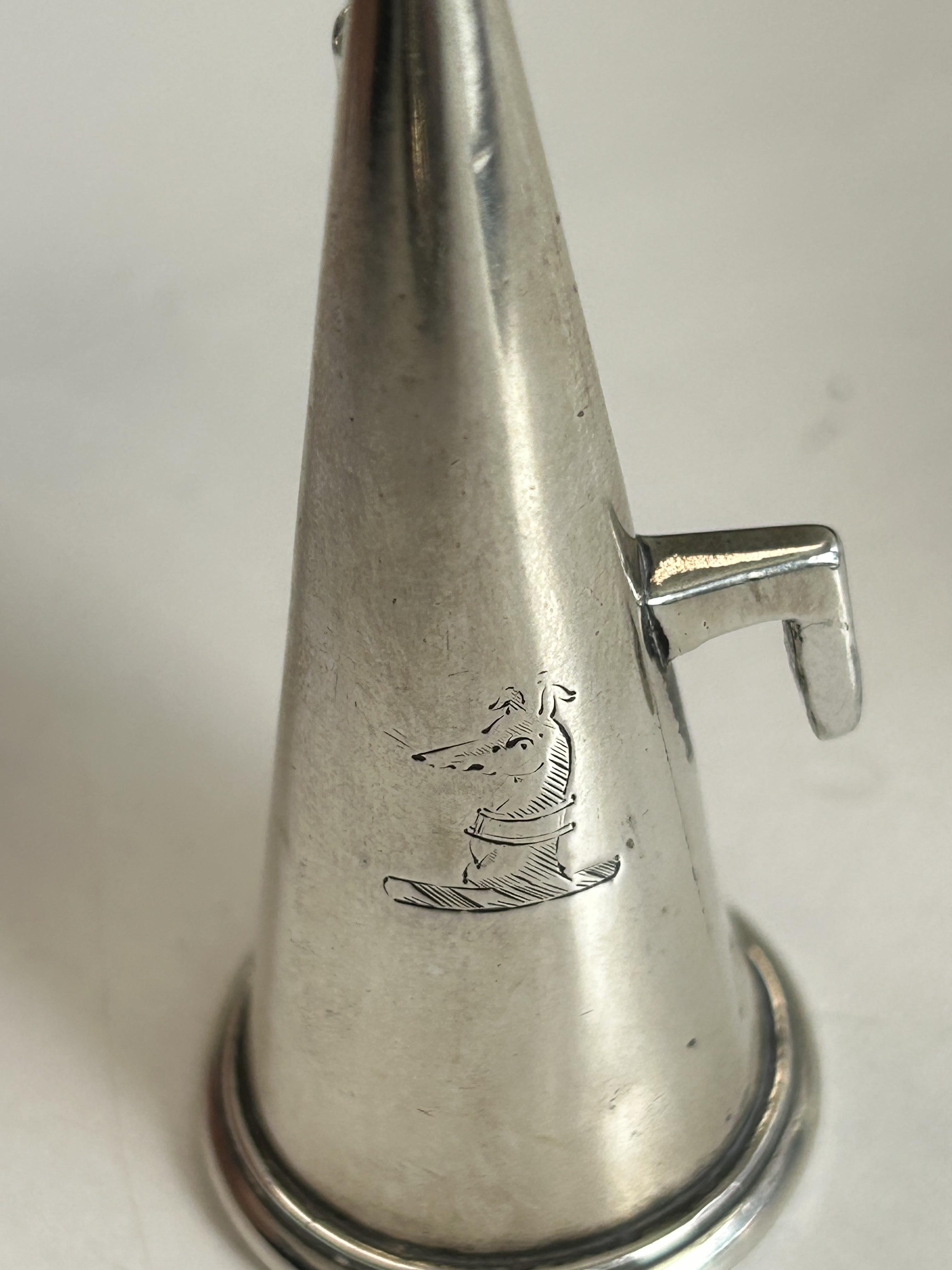 A George III silver chamberstick - Image 5 of 7