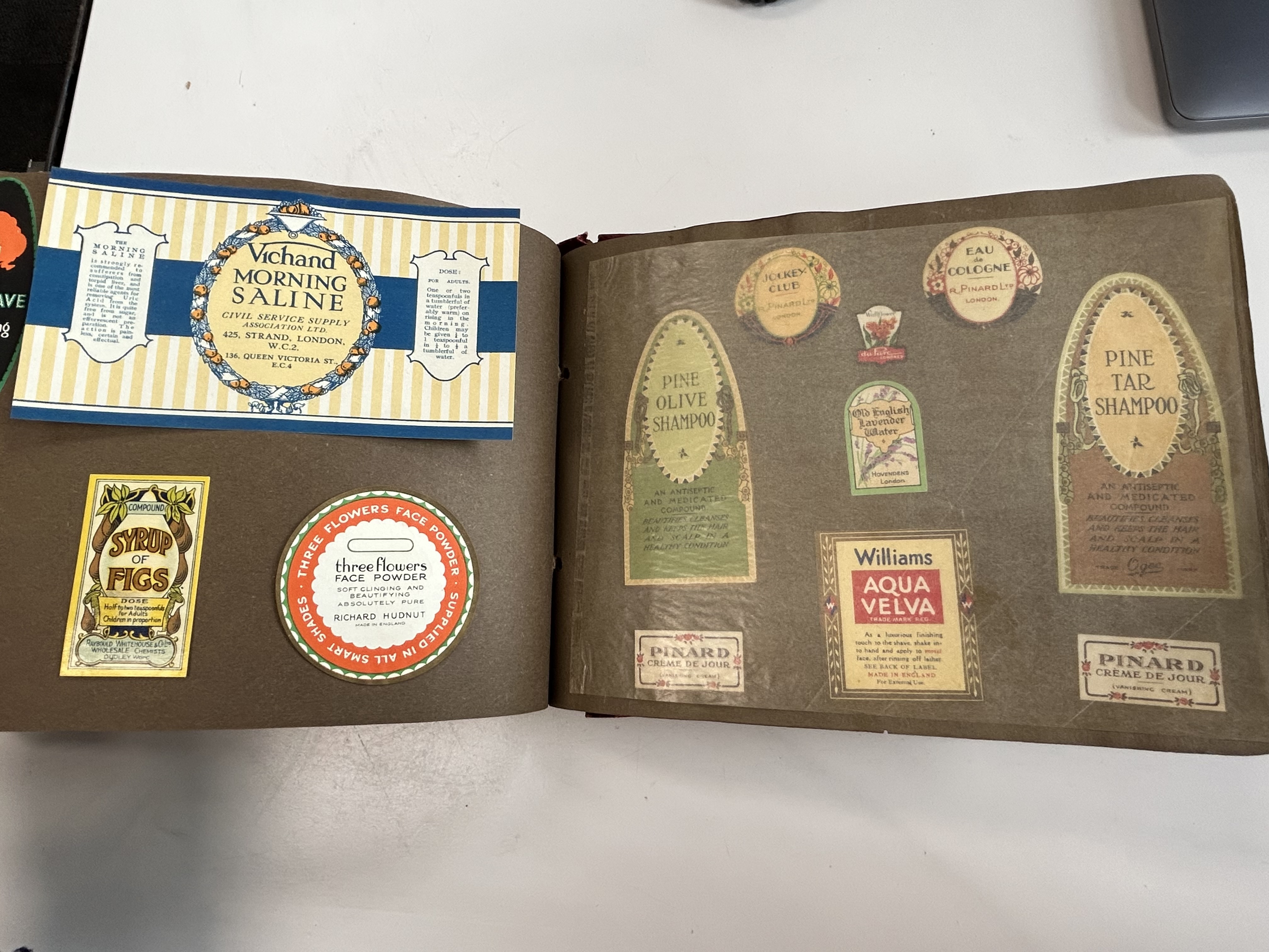 Ephemera. A collection of colour printed sample branded trade labels printed by James Upton Ltd, Bir - Image 76 of 100