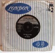 Collection of 32 7” singles, including David Bowie, Billy Fury, Roy Orbison and Elvis Presley
