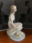 LLADRO REFLECTIONS OF HELENA WITH BOX AND SLEEVES, PRIVILEGE COLLECTION, APPROX 18cm HIGH