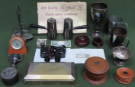 Sundry lot Inc. silver plated ware Inc. chocolate pots, foreign banknotes, Daily Mail newspaper,