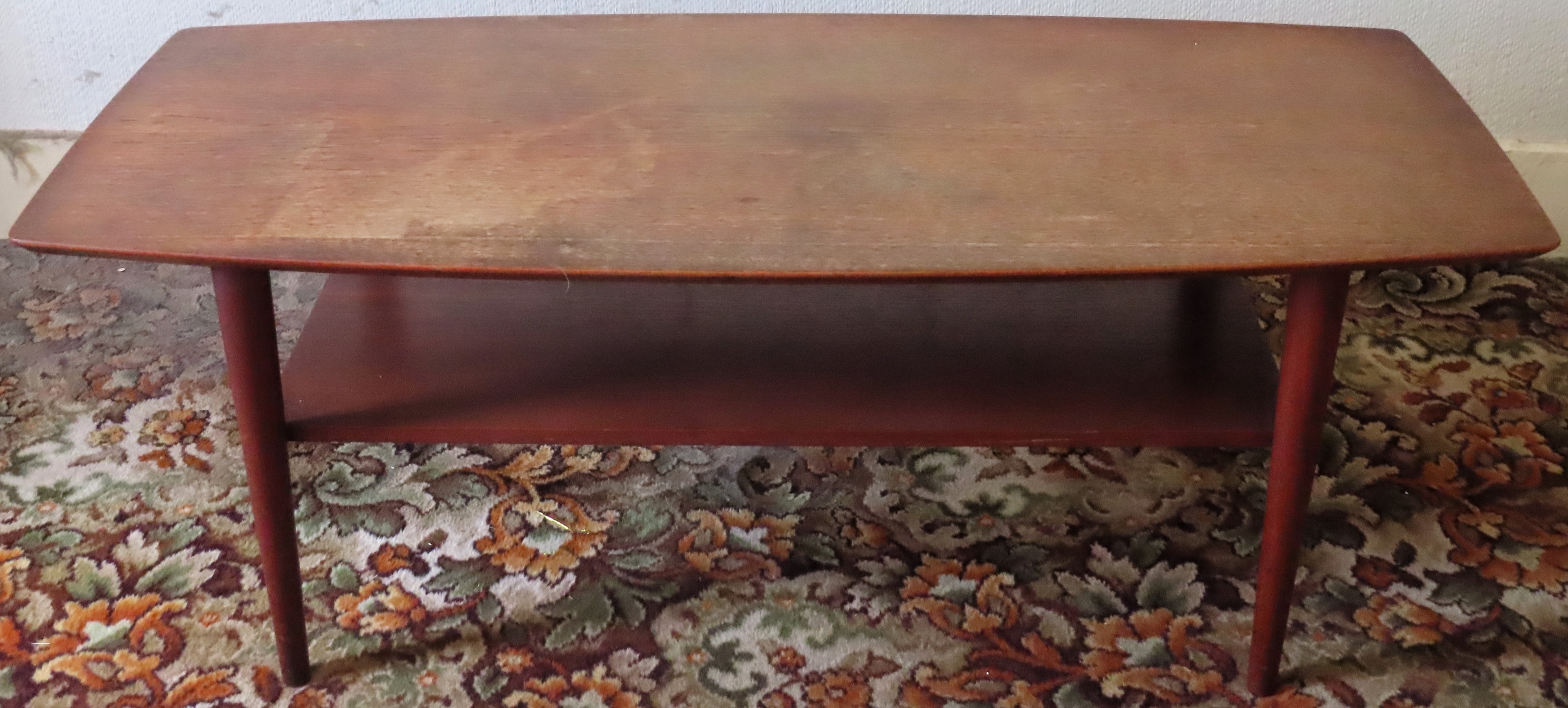 G Plan style 1970's coffee table. Approx. 36cm H x 122cm W x 51cm D Used condition, scuffs and
